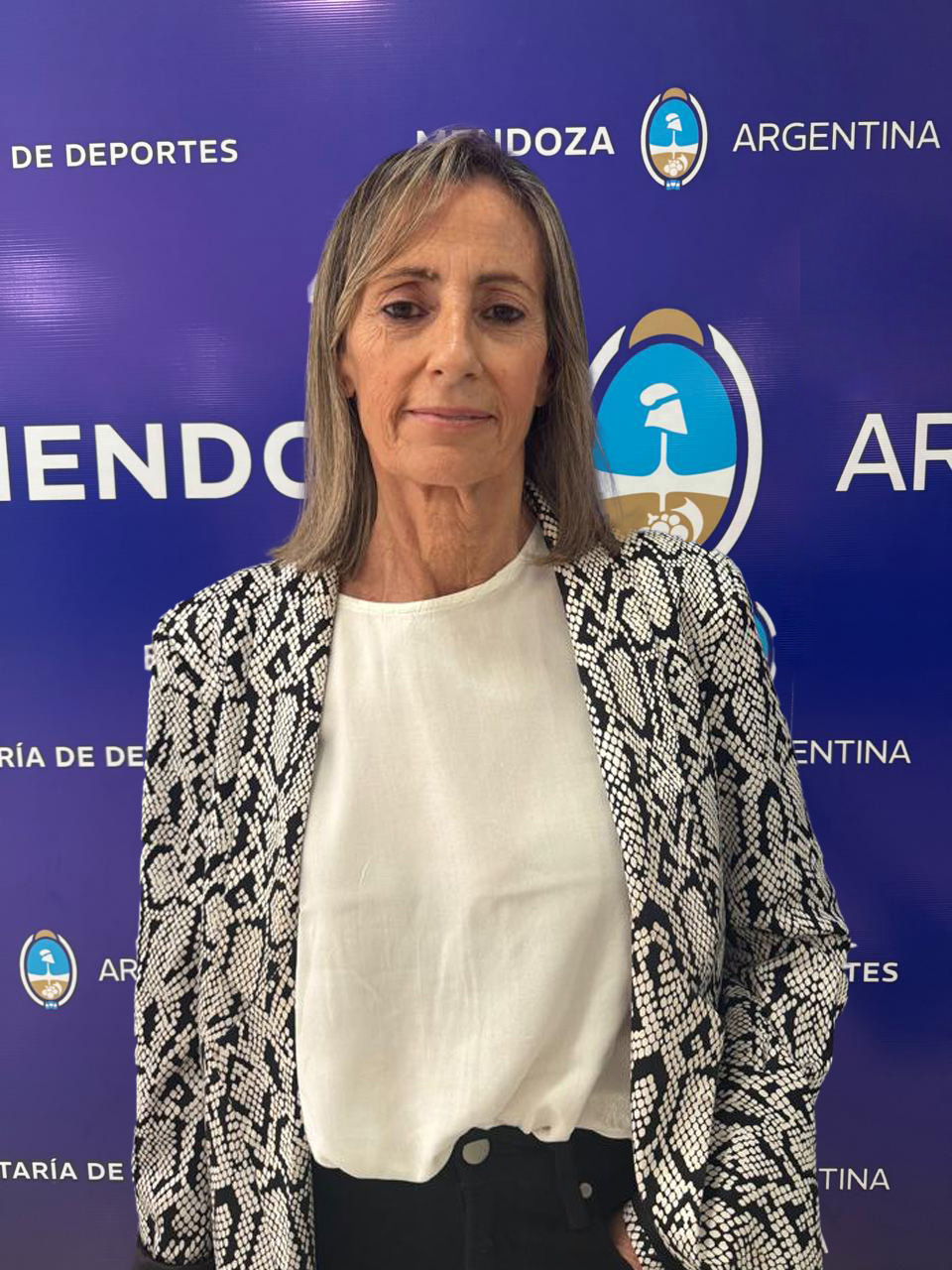 Veronica_Canton